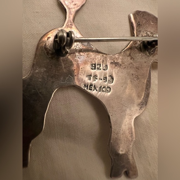 Vintage sterling silver POODLE pin - Picture 9 of 9